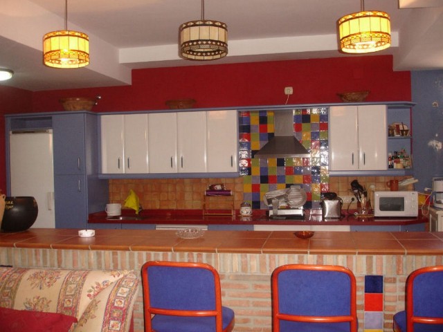 5 Bedrooms Villa in Estepona