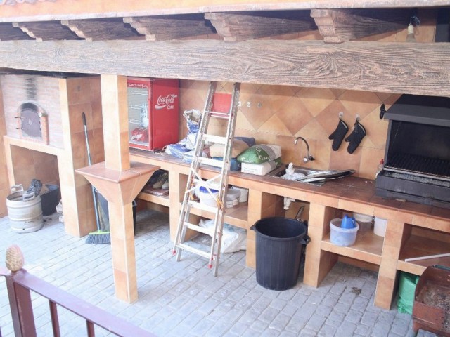 5 Bedrooms Villa in Estepona