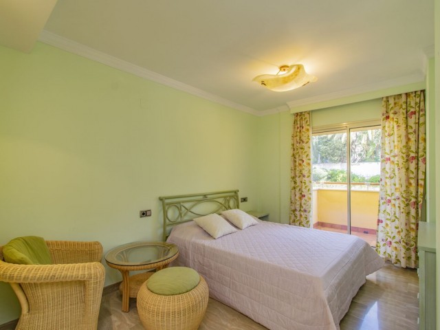 Apartment, Sierra Blanca, R4298770