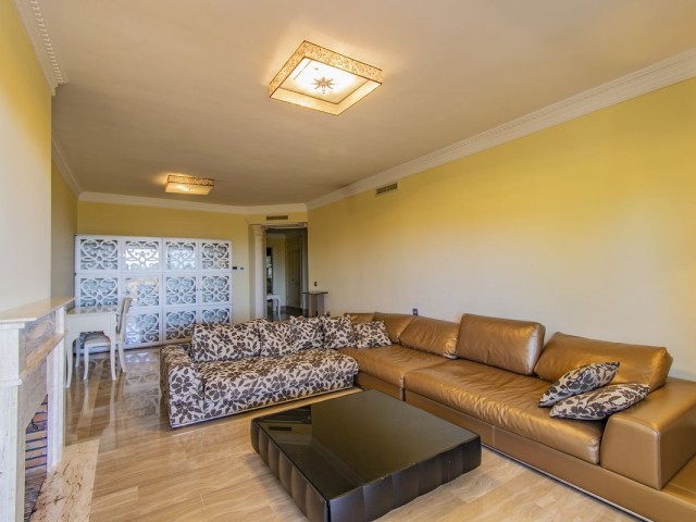3 Bedrooms Apartment in Sierra Blanca