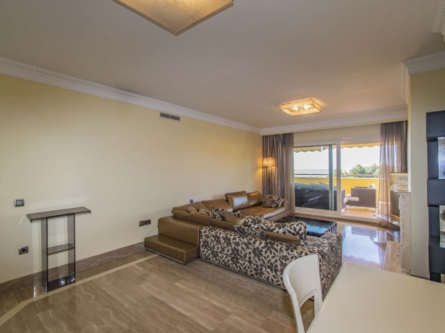 3 Bedrooms Apartment in Sierra Blanca