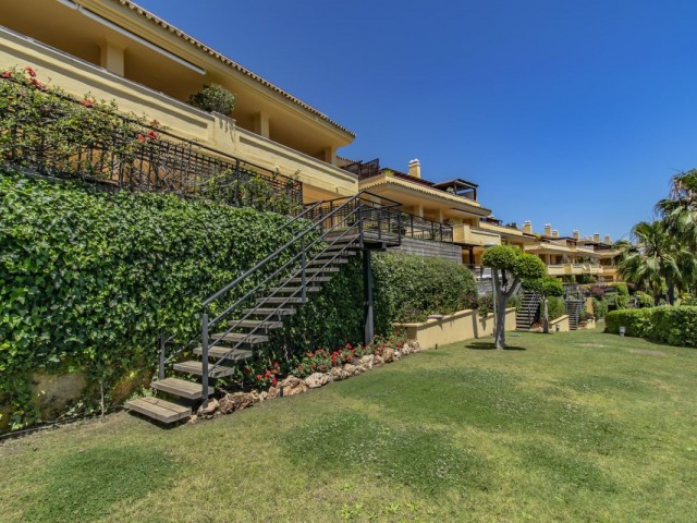 3 Bedrooms Apartment in Sierra Blanca