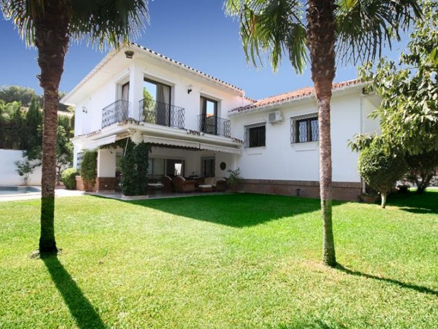 Huvila, Los Monteros, R2043104