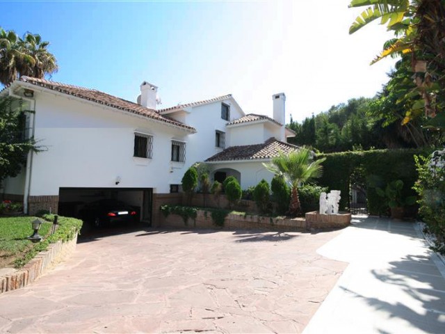 Huvila, Los Monteros, R2043104
