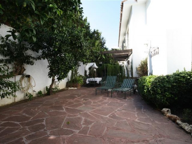 6 Soveroms Villa i Los Monteros