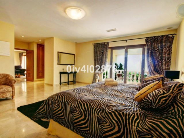 10 Bedrooms Villa in Benalmadena Pueblo