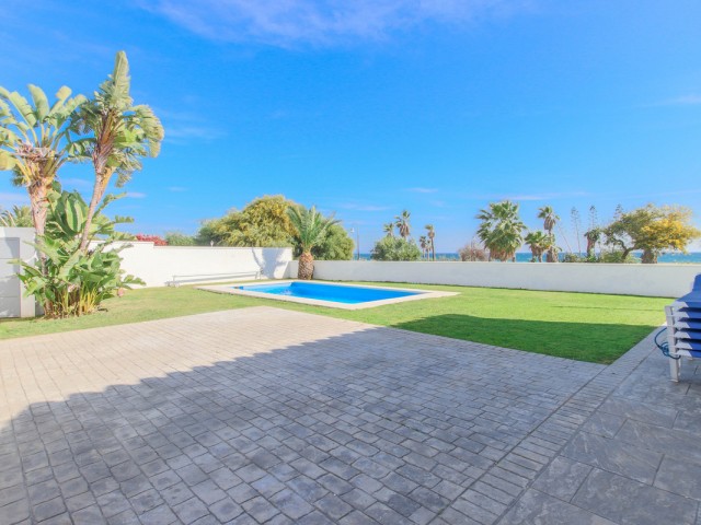 Villa avec 3 Chambres  à New Golden Mile