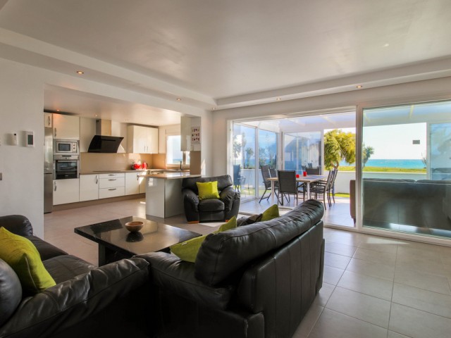 Villa avec 3 Chambres  à New Golden Mile