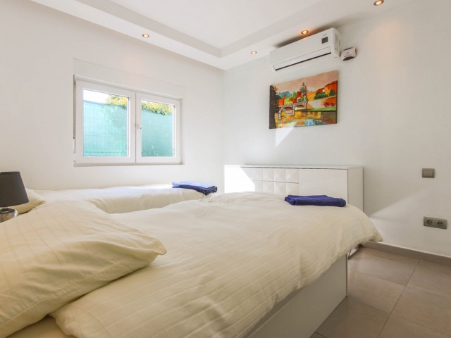 Villa avec 3 Chambres  à New Golden Mile