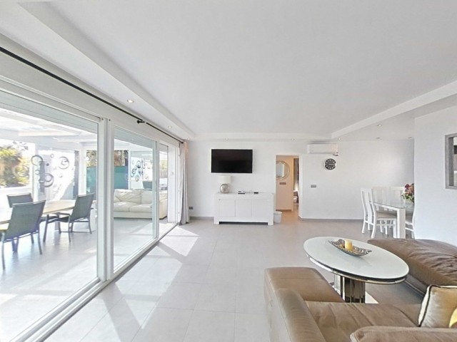 Villa avec 3 Chambres  à New Golden Mile