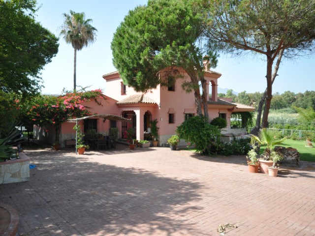 4 Sovrums Villa i Casares Playa