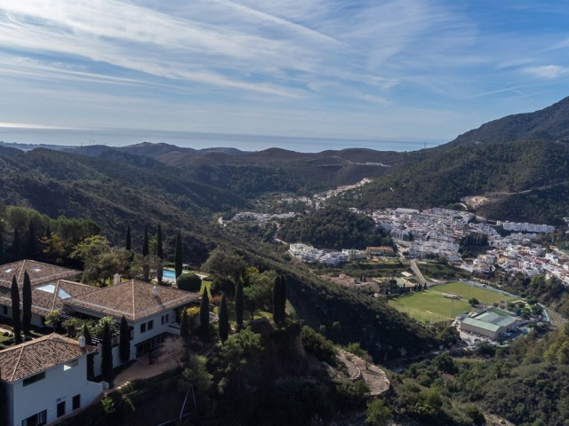 8 Makuuhuoneen Huvila La Zagaleta