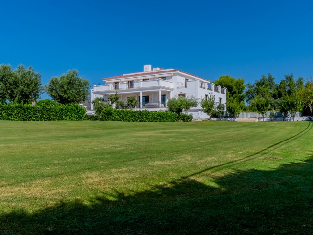 5 Soveroms Villa i Guadalmina Alta