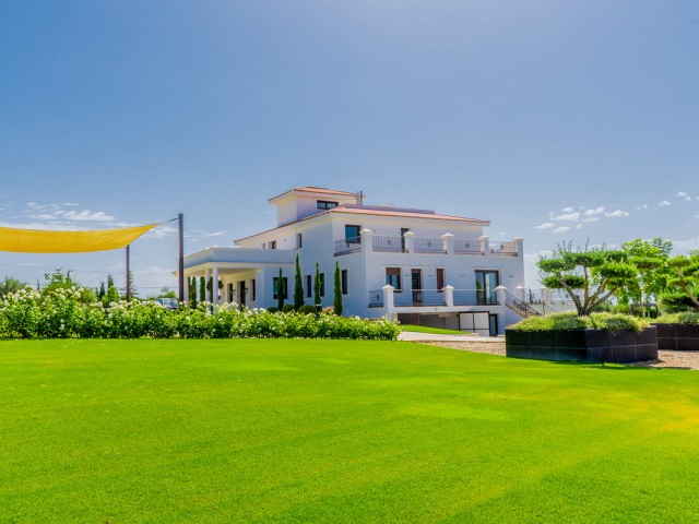 5 Soveroms Villa i Guadalmina Alta