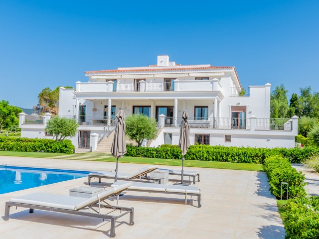 5 Soveroms Villa i Guadalmina Alta