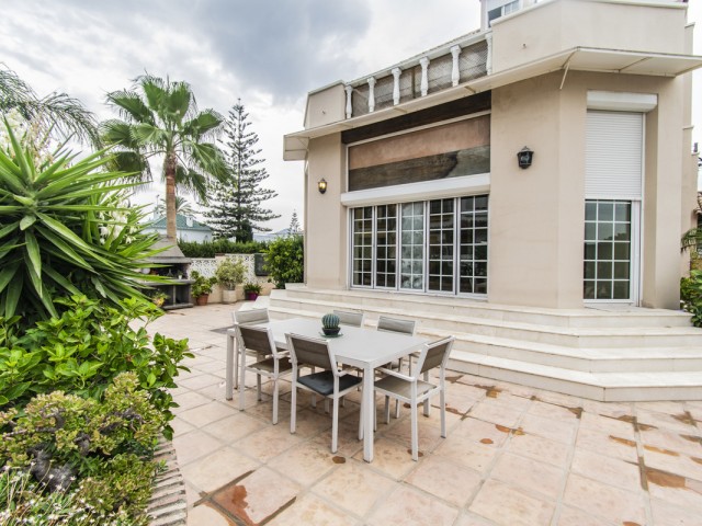 4 Bedrooms Villa in San Pedro de Alcántara