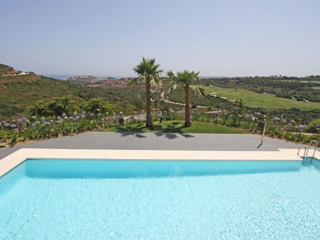 Apartment, Casares, R4558888