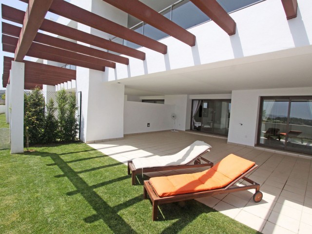 Apartment, Casares, R4558888