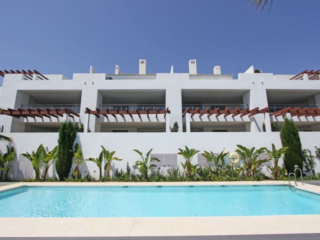 Apartment, Casares, R4558888