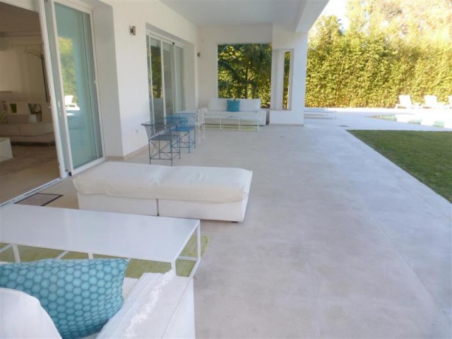5 Schlafzimmer Villa in Guadalmina Baja