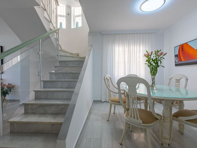 4 Slaapkamer Villa in Costabella