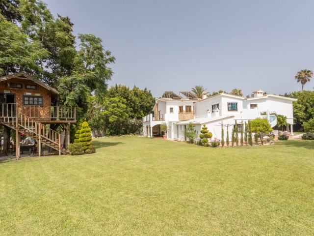 4 Sovrums Villa i Guadalmina Baja