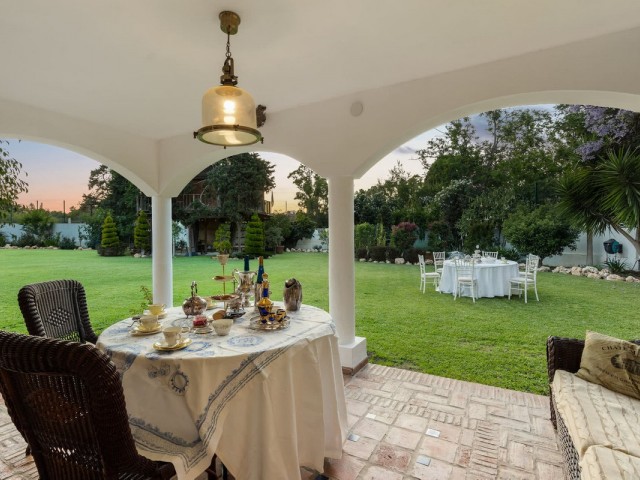 4 Sovrums Villa i Guadalmina Baja