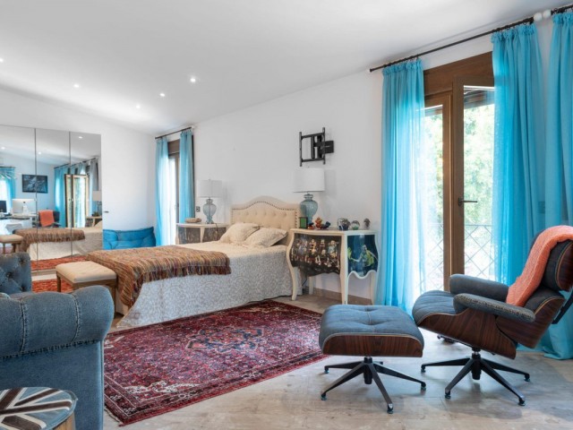 4 Sovrums Villa i Guadalmina Baja