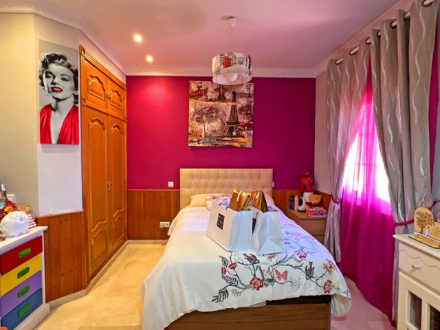 Villa avec 6 Chambres  à Reserva de Marbella
