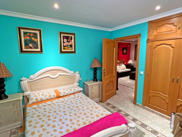 Villa avec 6 Chambres  à Reserva de Marbella