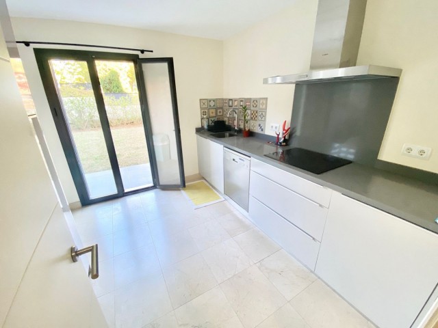 2 Slaapkamer Appartement in Los Flamingos
