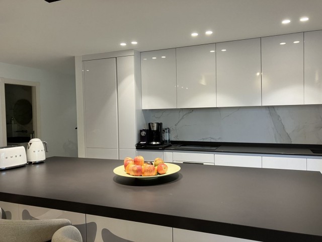 Appartement avec 4 Chambres  à Aloha