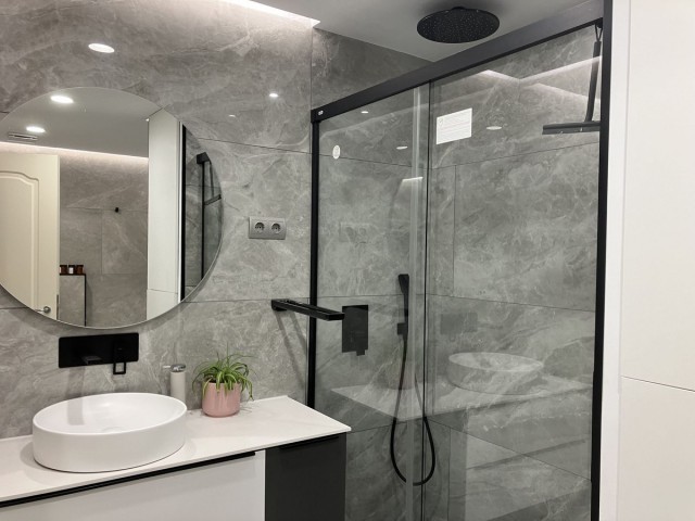 Appartement avec 4 Chambres  à Aloha