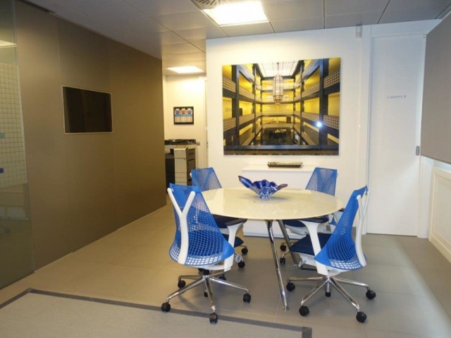 Commercial avec 0 Chambres  à Puerto Banús