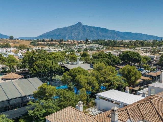 Penthouse in Nueva Andalucía