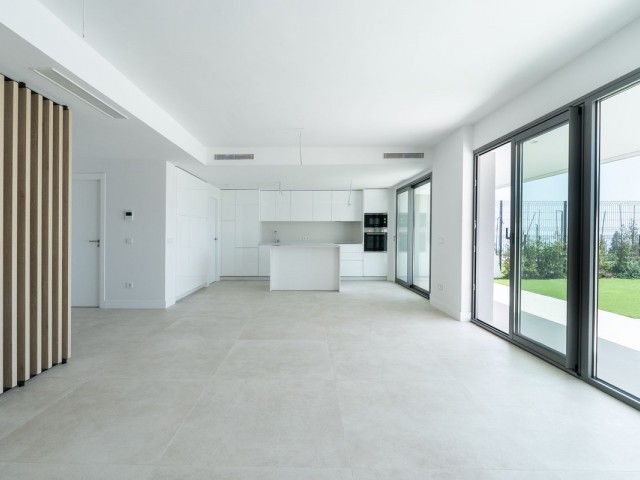 3 Slaapkamer Rijtjeshuis in El Chaparral