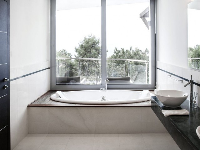 5 Bedrooms Townhouse in Sierra Blanca