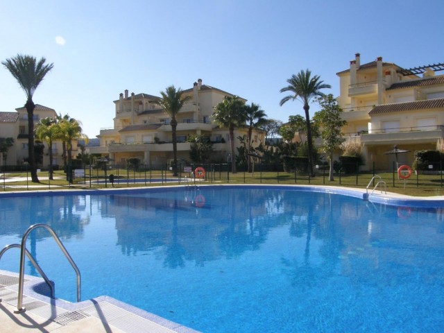 Huoneisto San Roque Club - R4822951