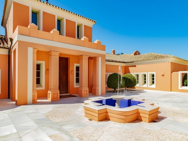 Huvila Sotogrande Alto - R4821061