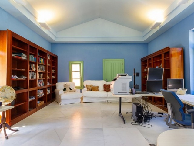 Villa avec 6 Chambres  à Sotogrande Alto