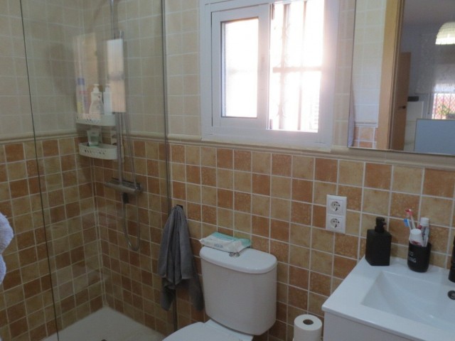 Villa avec 4 Chambres  à El Coto