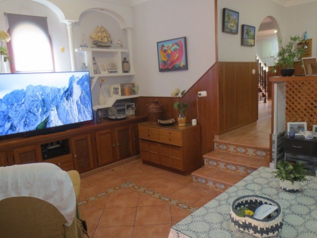 Villa avec 4 Chambres  à El Coto