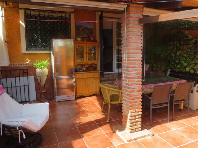 Villa avec 4 Chambres  à El Coto