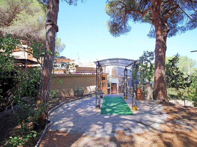 Commercieel, Marbesa, R4068490