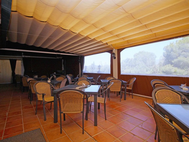 Commercial avec 0 Chambres  à Marbesa