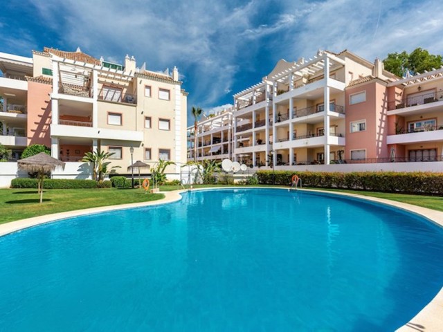 Apartment Nueva Andalucía - R4847239