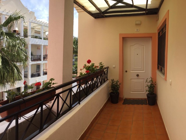 3 Bedrooms Apartment in Nueva Andalucía