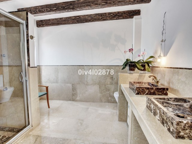 4 Bedrooms Townhouse in Arroyo de la Miel