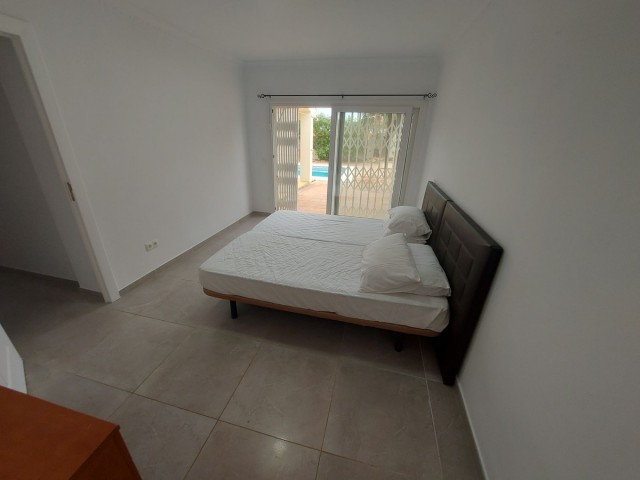 Villa avec 4 Chambres  à Manilva