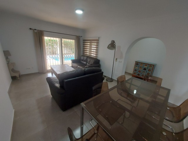 Villa avec 4 Chambres  à Manilva